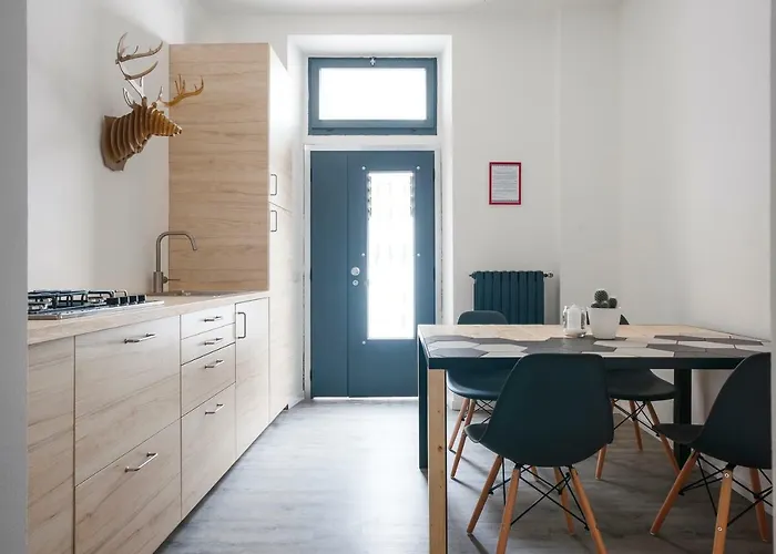 Artisan Home